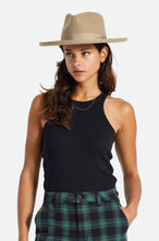 Load image into Gallery viewer, Victoria Felt Fedora - Sand
