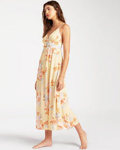 Load image into Gallery viewer, Women&#39;s Honey Midi
