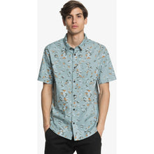 Load image into Gallery viewer, Tripping Daisy Short Sleeve Shirt
