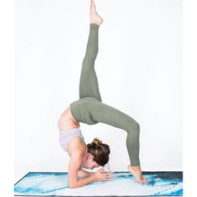 Load image into Gallery viewer, Todd Glaser X Leus Yoga Towel
