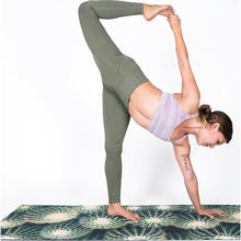 Load image into Gallery viewer, Cacti Yoga Towel
