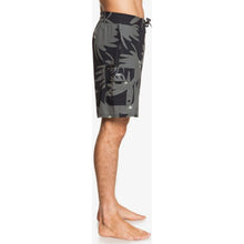 Load image into Gallery viewer, Waterman Angler Forest 20&quot; Beachshorts
