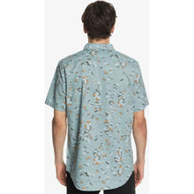 Load image into Gallery viewer, Tripping Daisy Short Sleeve Shirt
