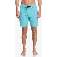 Load image into Gallery viewer, Highline Piped 18&quot; Boardshorts
