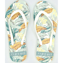 Load image into Gallery viewer, Tropic Sol Sandal in Green
